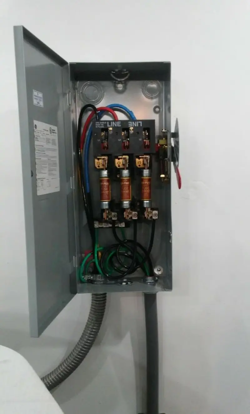Three-phase disconnect switch installed for Electrical Wiring & Rewiring in Eunice